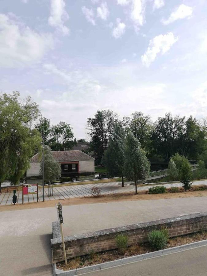 Maison Accueillante Gondrecourt-le-Château エクステリア 写真